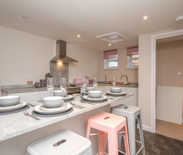 2 bedroom flat to rent - Photo 3