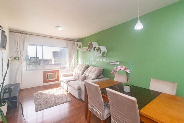 Apartamento com 2 quartos e 68m² para alugar em Centro Histórico, Porto Alegre. - Photo 1