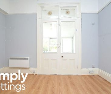 Studio to rent - Photo 5