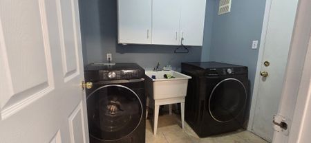 For Lease - 23 Booth Crescent, Ajax, Ontario - Photo 4