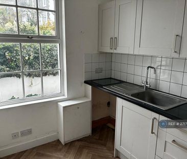 4 bedroom maisonette to rent - Photo 1