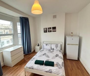 Room in a Shared House, Mossford Street, E3 - Photo 2
