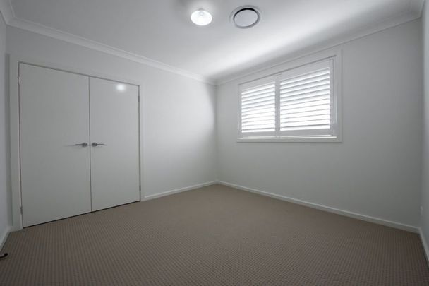 QUALITY BUILT, SPACIOUS HOME - Photo 1