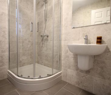 1 bedroom in a house share to rent - Photo 6