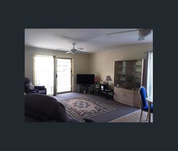 Spacious Villa in Quiet Location - Photo 1