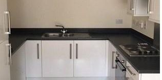 1 bedroom flat to rent - Photo 2