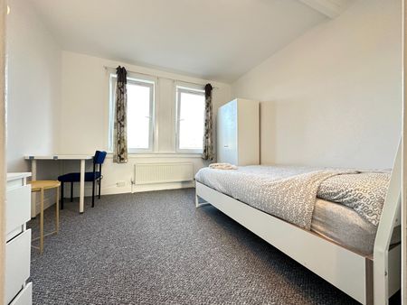 3 Bed Flat, Stenhouse Crescent, EH11 - Photo 4