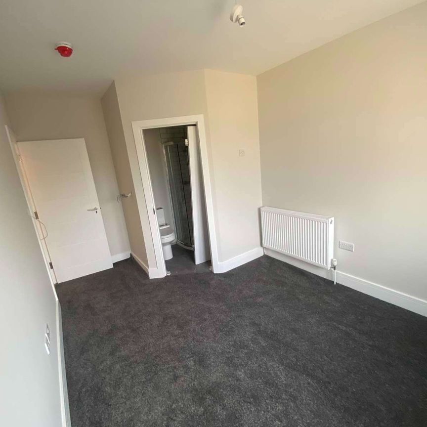 Brand New Luxury En-suite/ Studio Rooms Room 4 - Photo 1