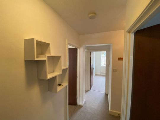 2 Bed Flat, Kielder Square, M5 - Photo 1