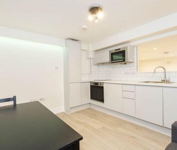 Studio to rent - Photo 5