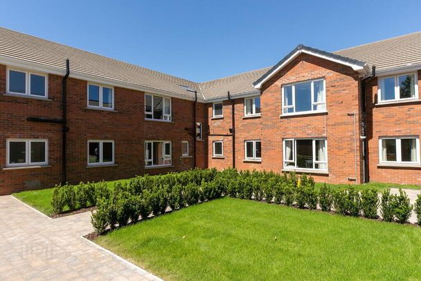 Apt 5, 8 8 Summerhill Avenue, Belfast, BT5 7HD - Photo 1