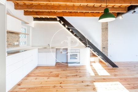 Penthouse for rent with Terrace in Gran Vía (Valencia) - Photo 2