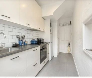 Room in a Shared House, Greestead Gardens, SW15 - Photo 6