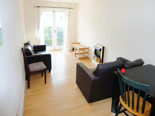6 bedroom terraced house to rent - Photo 1