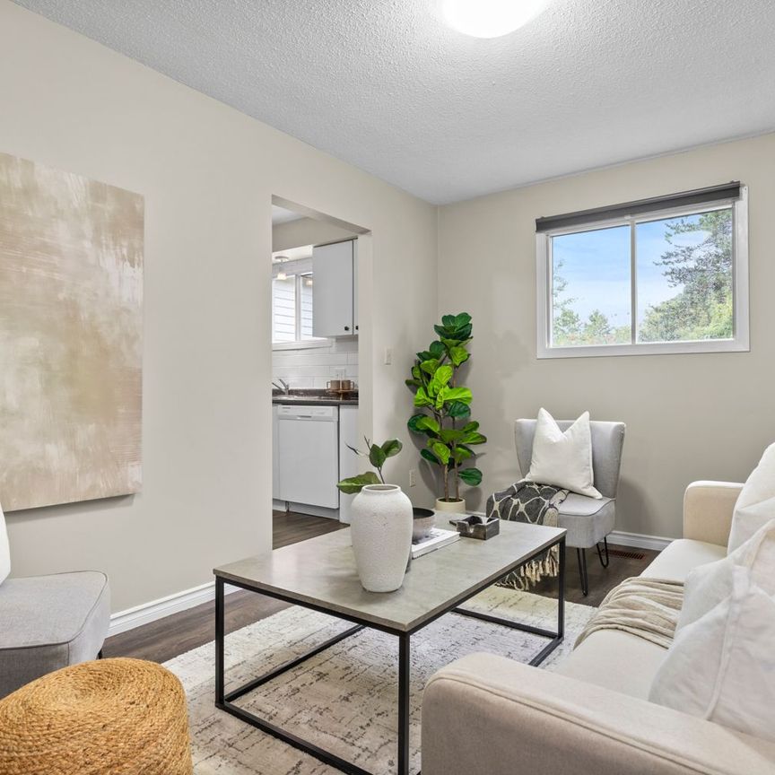 For Lease - 929 Southdown Drive Unit# Upper, Oshawa, Ontario - Photo 1