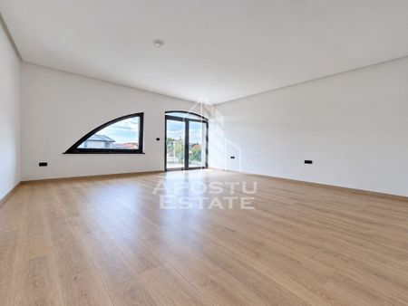 Vila generoasa,ideala pentru clinica ,zona Via Carmina - Fotografie 5