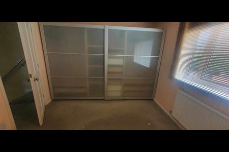 2 Bed Terraced House, Ferngill Close, NG2 - Photo 4