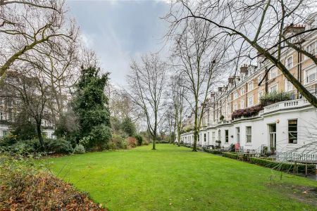 2 bedroom flat in South Kensington - Photo 4