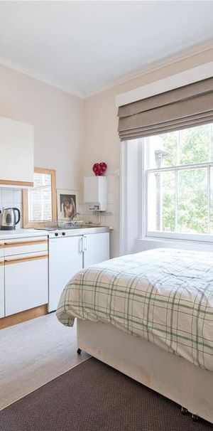 Studio to rent - Photo 1