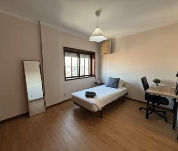 Rua de Damião de Góis, Porto, Braga 4050-221 - Photo 3