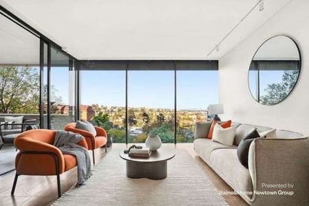 North Sydney - Photo 2