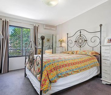 Moore Park Gardens - Furnished - Available 16th April - Photo 4