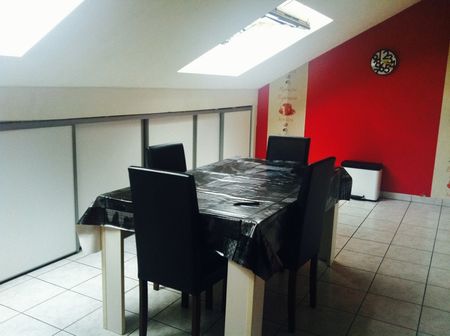 APPARTEMENT - 131 m2 - 4 pièces rue des Vignes à BOUSBACH 57460 - Photo 2