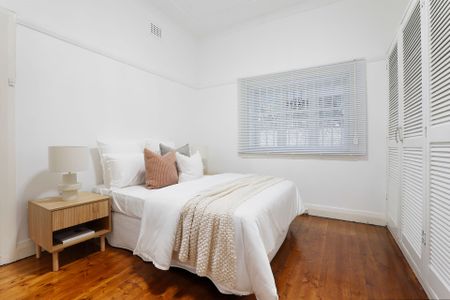 Neat three bedroom family home in peaceful location - Photo 2