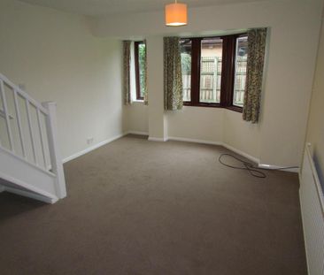 2 bedroom semi-detached house to rent - Photo 2