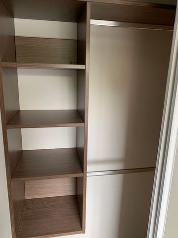 Fully furnished - Short Term (6 months preferred) - Photo 2