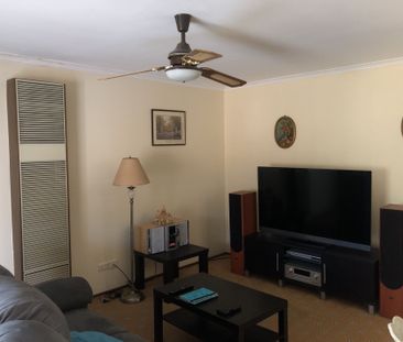 Spacious 2 Bedroom Unit - Photo 6