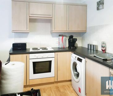 2 bedroom apartment to rent - Photo 6