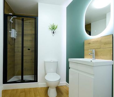 5 bedroom apartment to rent - Photo 1