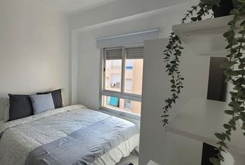 Carrer de Sant Lluís Bertran, Torrent, Valencian Community 46900