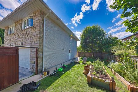 For Lease - 2 Chancery Lane, Toronto, Ontario - Photo 2