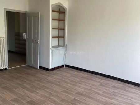 Location Appartement 3 pièces 73 m2 à Digne-les-Bains - Photo 4
