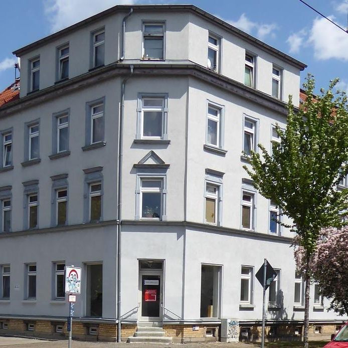 Kleines Reich mit Einbauküche freut sich auf neue Mieter. - Photo 1