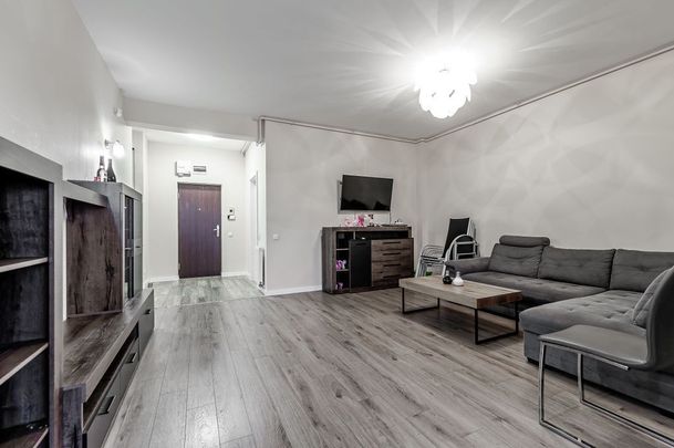 Apartament cu 2 camere și loc de parcare la ARED Uta Com... - Fotografie 1