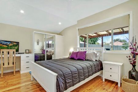 6 Dingle Street, Riverstone NSW 2765 - House For Rent | Domain - Photo 2