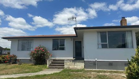 WALTON WAY, FLAXMERE, HASTINGS - Photo 5