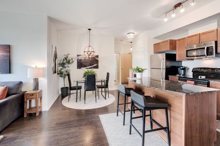 For Lease - 3865 Lake Shore Boulevard Unit# 505, Toronto, Ontario - Photo 3