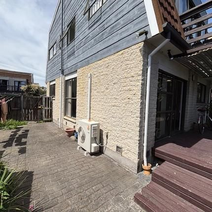 3/32A Peer Street - Photo 2