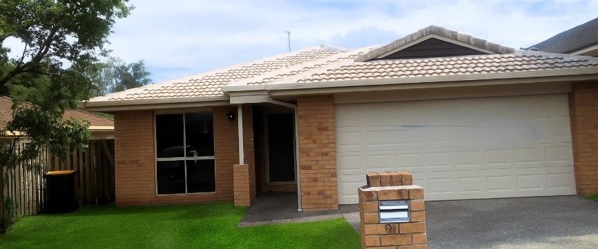 Beautiful renovated family home: A Fresh Start Awaits! New Carpet & Fresh Paint Throughout! - Photo 1