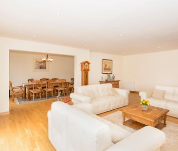 4 bedroom detached house to rent - Photo 4