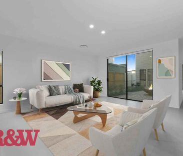 16 Mckinnon Circuit Gledswood Hills - Photo 1