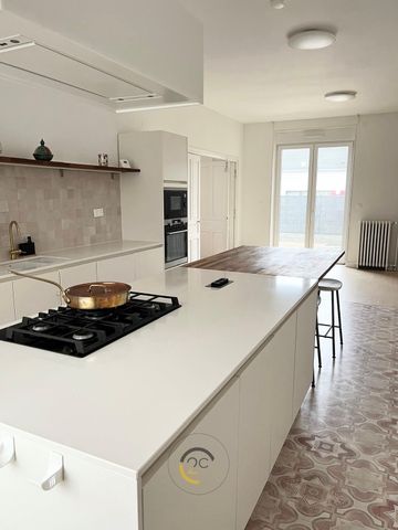 Location Maison 7 pièces 240m² HUSSIGNY GODBRANGE 54590 - Photo 2