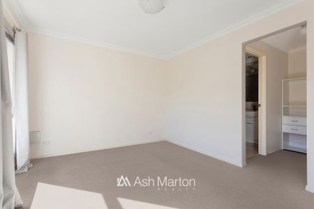 2/10 Jubilee Avenue, Seaford, VIC 3198 - Photo 2