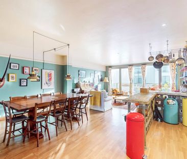 2 Bed Flat, Omega Works, E3 - Photo 3