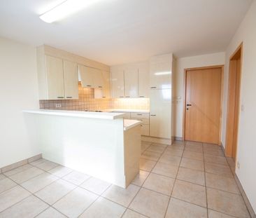 Ruim duplex appartement met terras en garage in centrum Zulte! - Foto 2