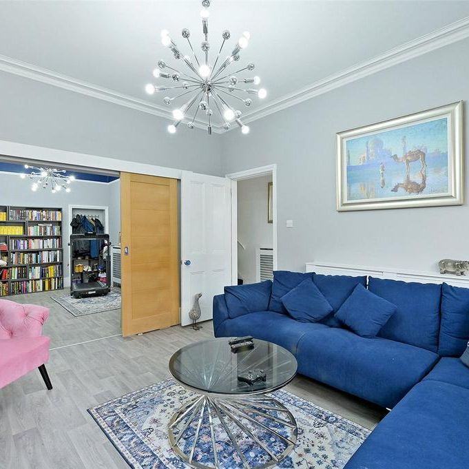 4 bedroom semi-detached house to rent - Photo 1